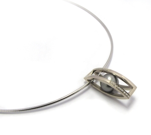 Pendentif perle Tahiti et diamant.