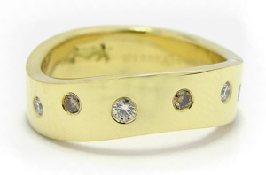 Alliance diamants or jaune