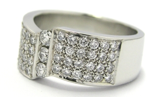Bague diamant platine.