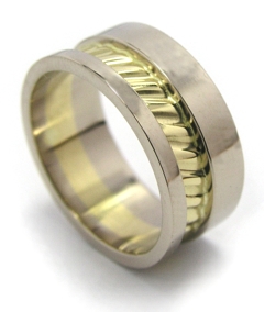 Bague or gris et quartz fumé
