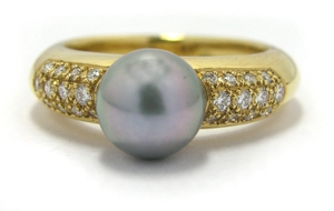 Bague perle Tahiti diamant.