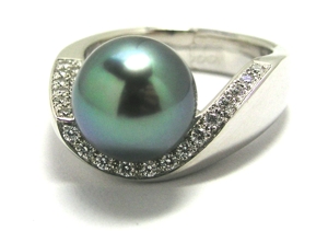 Bague perle Tahiti modèle Mélusine.