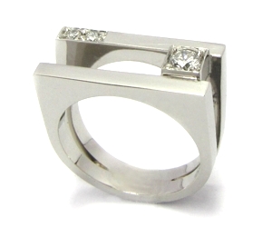 Bague platine diamant.