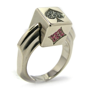 Bague poker.