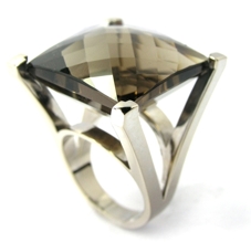 Bague or gris et quartz fumé