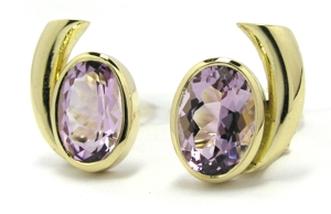 Boucles d'oreilles améthystes.
