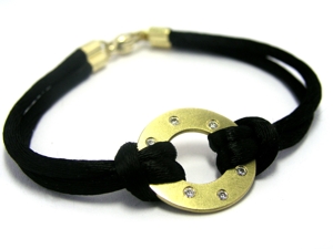 Bracelet cordon soie.
