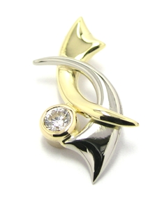 Pendentif diamants en or blanc.